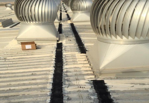 Roof works photo — Kuehne + Nagel