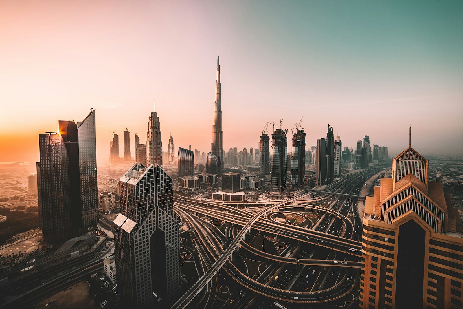 The UAE Roof Waterproofing Company — Leakingroof.ae